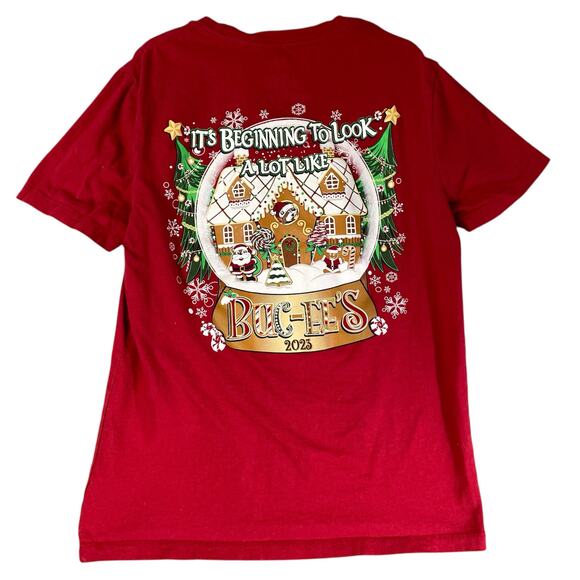 Buc-ee’s Bucees 2023 Christmas Shirt Youth L Red Gingerbread Holiday Graphic Tee - Picture 2 of 11